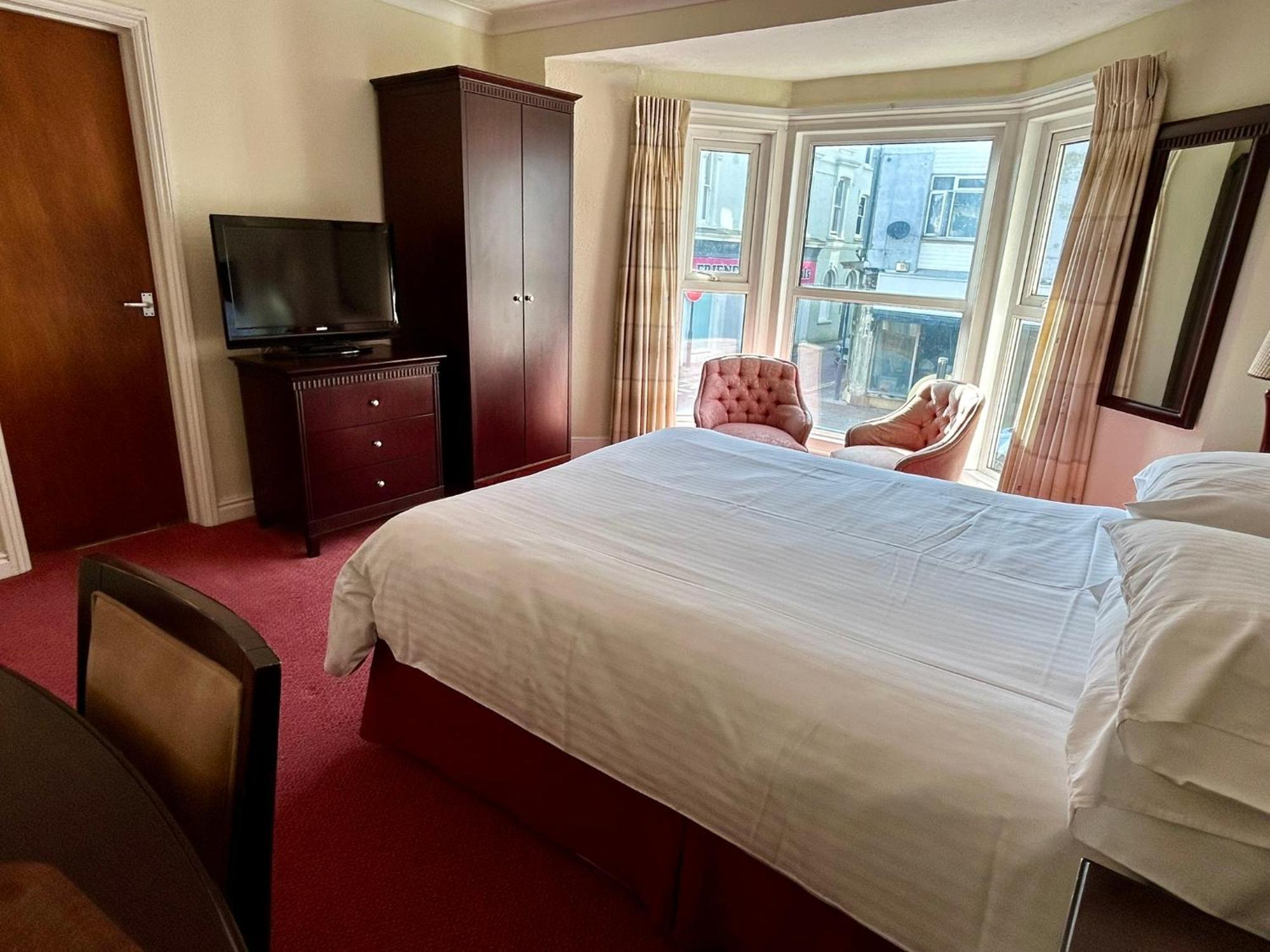 Bay View - Seafront, Sandown - Free Car Ferry For Bookings Of 3 Or More Nights, Subject To Availability Ngoại thất bức ảnh